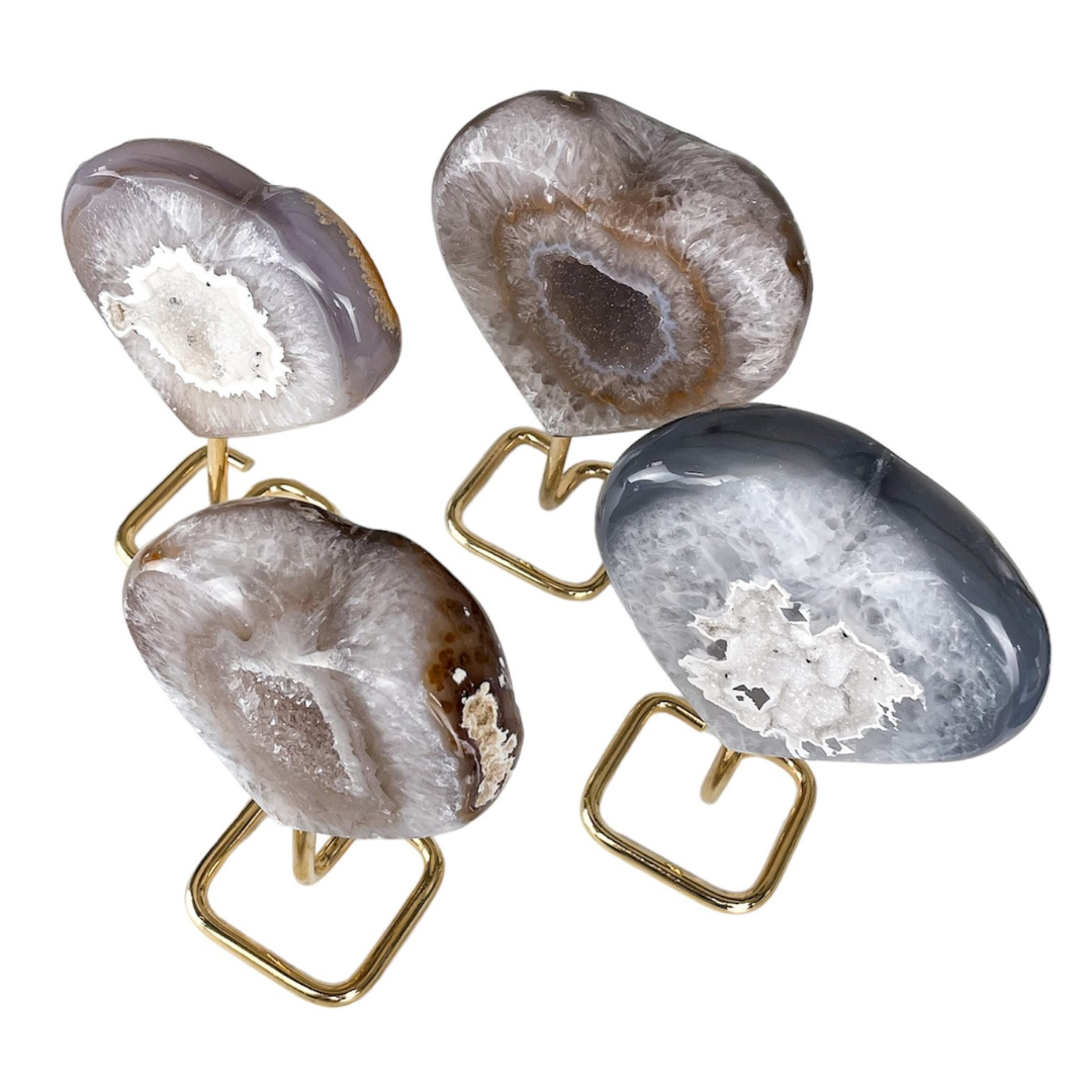 Agate Heart on Stand - Nativa Gems Brazil