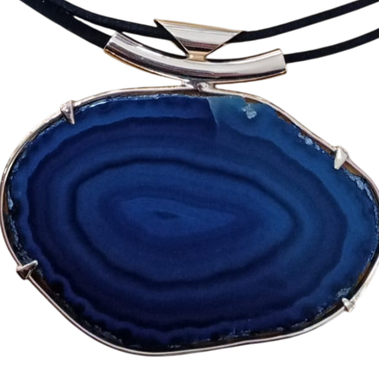 AGATE  HANDLE ON EDGE