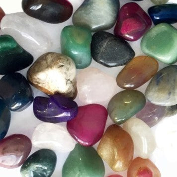 MIXED NATURAL STONES + DYED AGATE