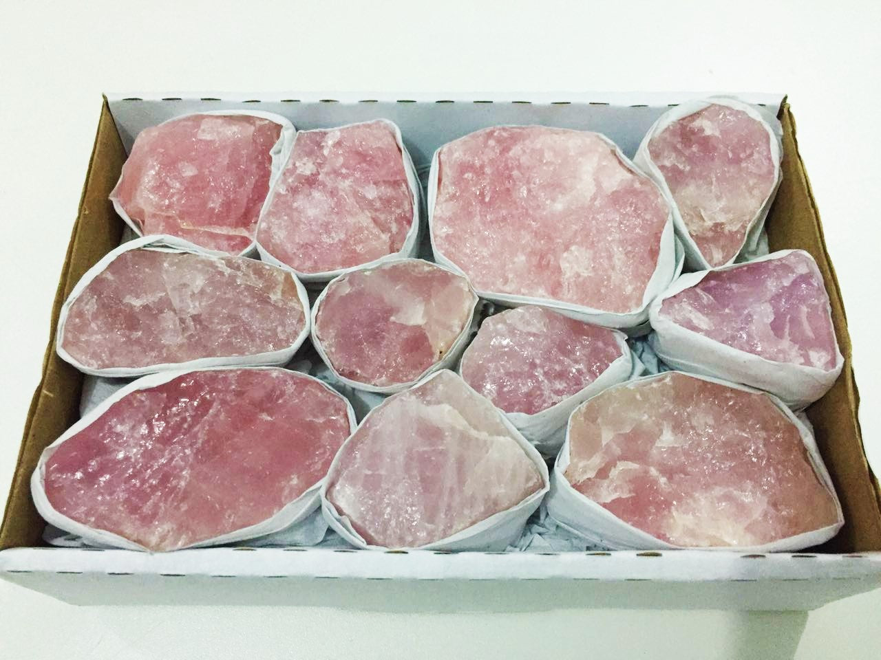 ROSE QUARTZ ROUGH FLAT BOX
