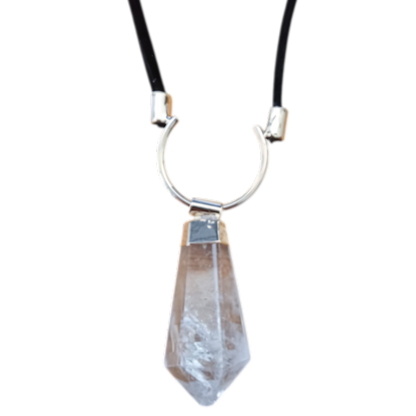 Single teardrop quartz round top
