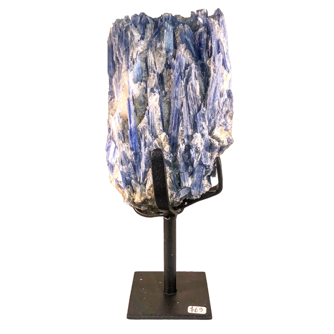 BLUE KYANITE ON STAND - Nativa Gems Brazil